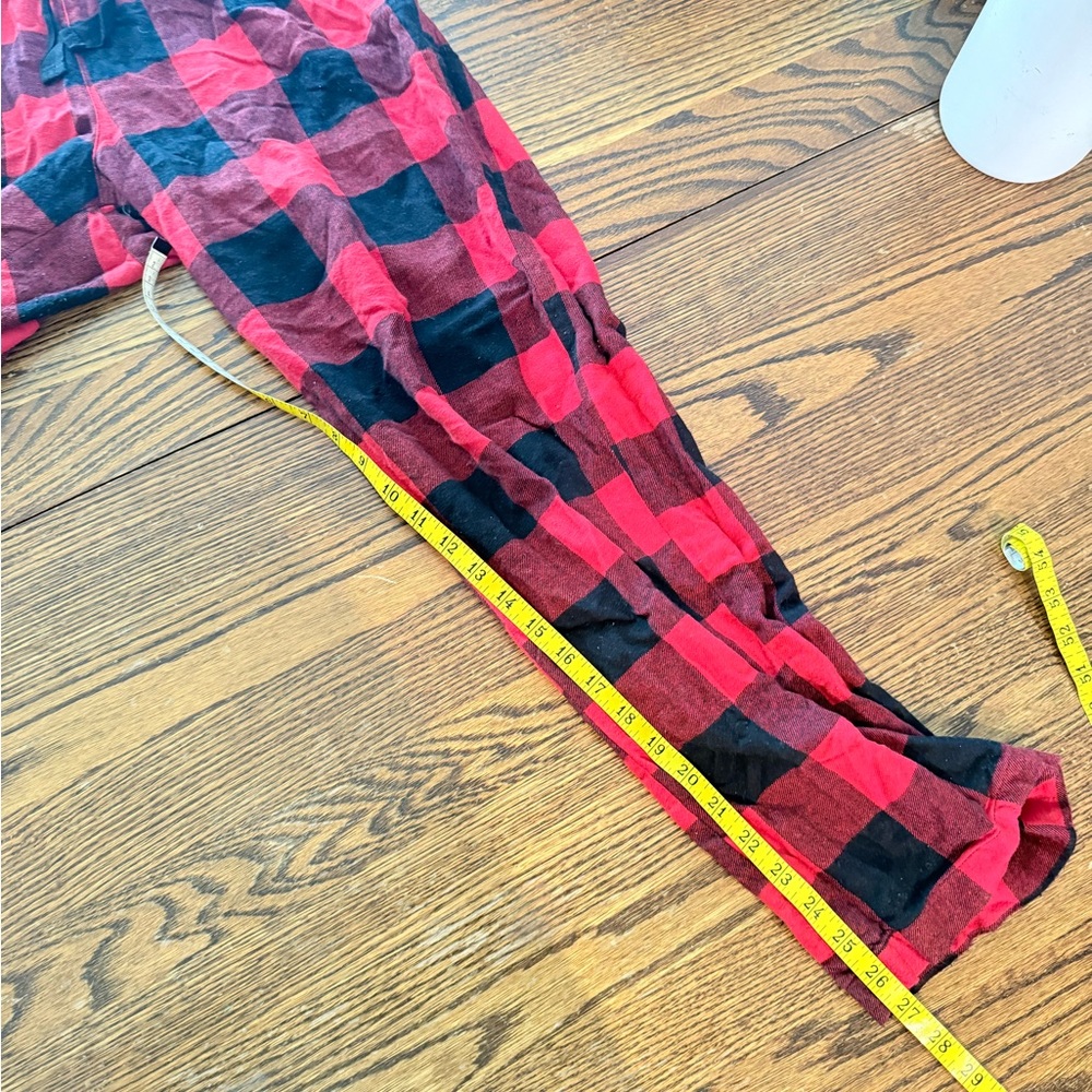 Old Navy Flannel Pajama Pant - Picture 5 of 5